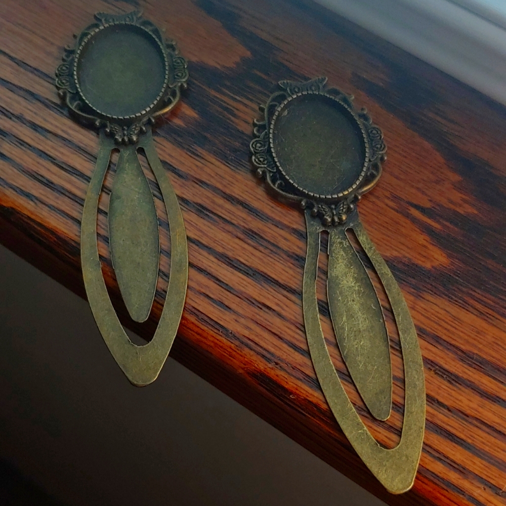 2 vintage bookmarks